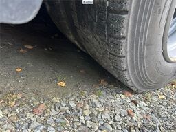 DAF XF 105 6x2 truck. WATCH VIDEO.