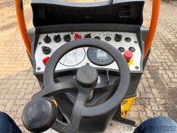 BOMAG BW100AC-5 Kombiwalze / 2019 BJ / 2.400 KG