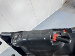 LINDE V 10 /  * DEMO !! DOUBLE steering !!