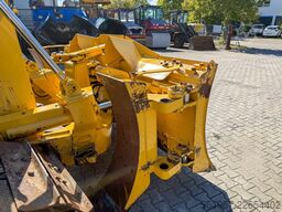 Komatsu D65PXI-18 mit Heckaufreißer GPS