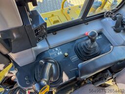 Komatsu D65PXI-18 mit Heckaufreißer GPS