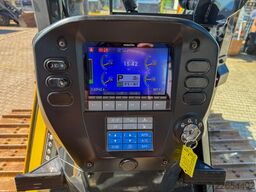 Komatsu D65PXI-18 mit Heckaufreißer GPS