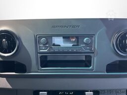 Mercedes-Benz Sprinter 519 CDI 4x4 DOKA Pritsche Klima Standh. AHK 3,5t Schwingsitz