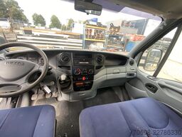 Iveco + Veldhuizen, 15.000 kg. BE-Combi Daily 35C18 + P37-10