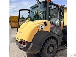 AHLMANN AX 700
