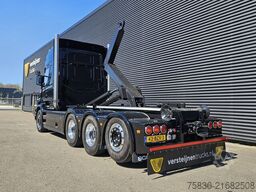 Scania T580 8x4*4 / TORPEDO / HOOKLIFT / ABROLKIPPER