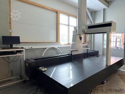 MITUTOYO Crysta-Apex S123010