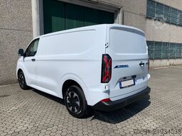 Ford E-Custom Van 320 L1 - Autonomia 370 Km