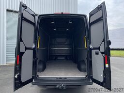 VW Crafter Kasten 35 L4H3 NAV RFK äden