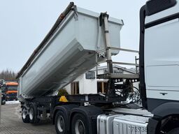 SCHMITZ CARGOBULL SKI 18/Kippmulde Stahl-Stahl/2-Achsen/Luft-Lift