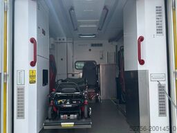 Mercedes-Benz 100 D