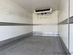 MERCEDES-BENZ SPRINTER 516 CDI Kühlkoffer LBW 0,75 T*MOTOR NEU