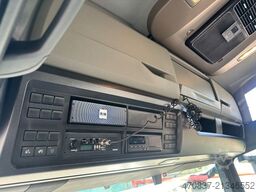 MAN TGS 33.520 6x6 / ChipperTruck / Jenz HEM 593 R