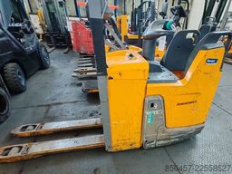 Jungheinrich ERE 225 batt2022