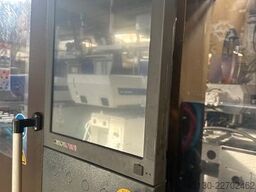 KraussMaffei KM 250-2000 CX Blue Power mit dem Robote