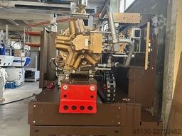 KraussMaffei KM 250-2000 CX Blue Power mit dem Robote