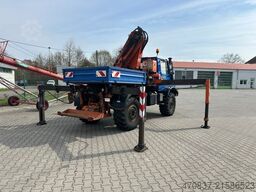 UNIMOG U 427 4x4 / Kran Atlas 130 / Winde