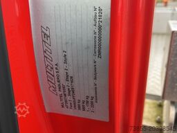 Nissan Cabstar 35.12 Multitel MT 162 EX