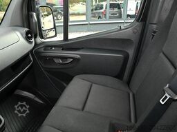 Mercedes-Benz Sprinter 317 CDI Kasten L2H2 Holz Navi Kamera