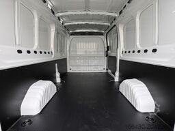 Maxus DELIVER 9