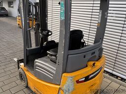 Jungheinrich EFG 215