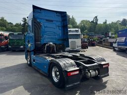 RENAULT T520 4x2