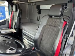 RENAULT T520 4x2