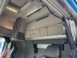 RENAULT T520 4x2