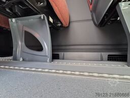 MERCEDES-BENZ 10 Sprinter Lord Light 22 Sitzer Vorlauffahrzeug
