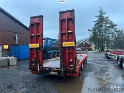 M&V 3 axle machine trailer repair object w/ hydraulic