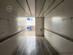 DAF XF 480 FAR SSC ISOLATED BOX 810250x275 CM INSIDE