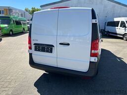 MERCEDES-BENZ eVito Elektro 9 Sitzer Automatik Klima