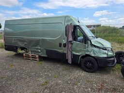 IVECO 35S18 Kastenwagen Maxi hoch&lang, Unfall