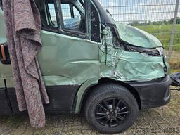 IVECO 35S18 Kastenwagen Maxi hoch&lang, Unfall
