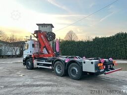 MERCEDES-BENZ MERCEDES AXOR 2533 SCARRABILE CON GRU E POLIPO
