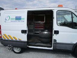IVECO Daily 29L12V HPI 2.3 16V *3-Sitzer+AHK+Regale*