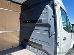 MERCEDES-BENZ Sprinter 317 CDI KA/L2H2/3665/MBUX/NAVI/AUTOMATI