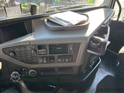 VOLVO FH-460 6x2 Mitsubishi Frigo