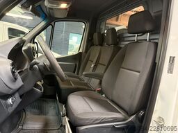 MERCEDES-BENZ Sprinter 317 Kasten L2-H2 Autom AC RCAM AHK 3,5T