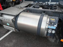 Volvo FH 420 LNG Globetrotter tractor unit