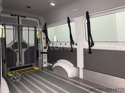 VOLKSWAGEN Crafter 35 *ROLLSTUHL-LIFT* KAMERA+STNADHEIZ. 21