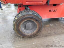 JLG 660SJ