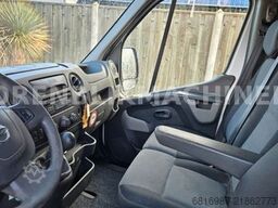 NISSAN NV KLUBB K32
