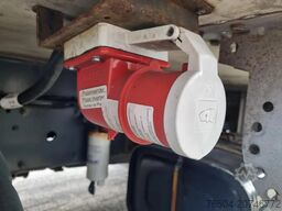 DAF LF 220 Kuhlkoffer/Carrier Supra 850MT / LBW/ EU...