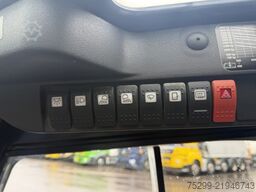  H30D-02 Stapler /  Swiss-Vehicle