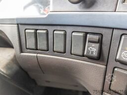 VOLVO FH 400 - DAMAGED GEARBOX
