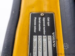 VOLVO FH 400 - DAMAGED GEARBOX
