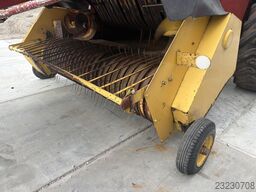 New Holland D2000