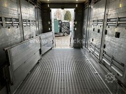 DAF CF 320 4x2 EU6c FINKL 2.Stock Viehtransporter