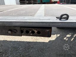 x Verzinkte Baustoff Plattform 7,82m